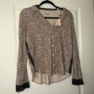 NWT Victoria's Secret Cheetah Print w Black Lace Long Sleeve Pajama Top